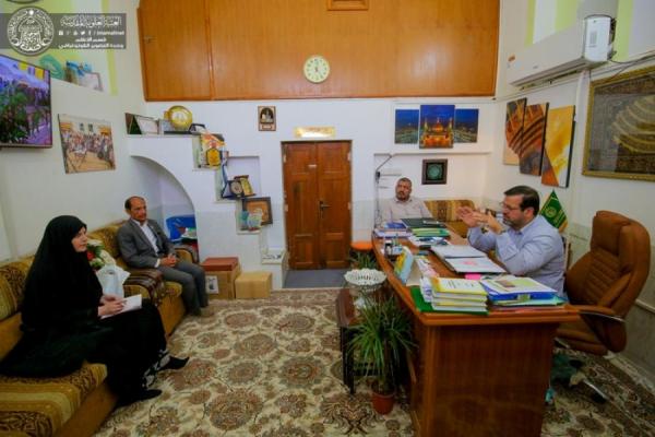swiss researcher visits imam ali shrine 03
