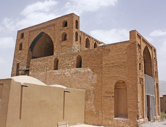 Pir Bakran Mausoleum 2