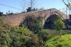 پل خشتی نیاکو